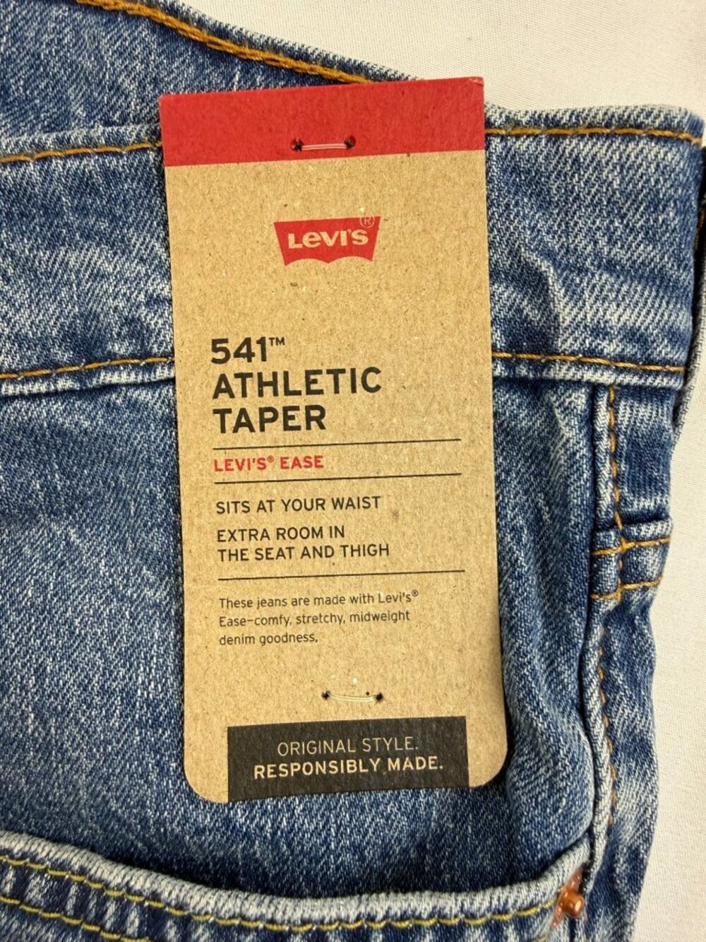 NWT Levis 541 Athletic Taper Blue Jeans Men’s size 50x29 Stretch Light Wash - Picture 4 of 14